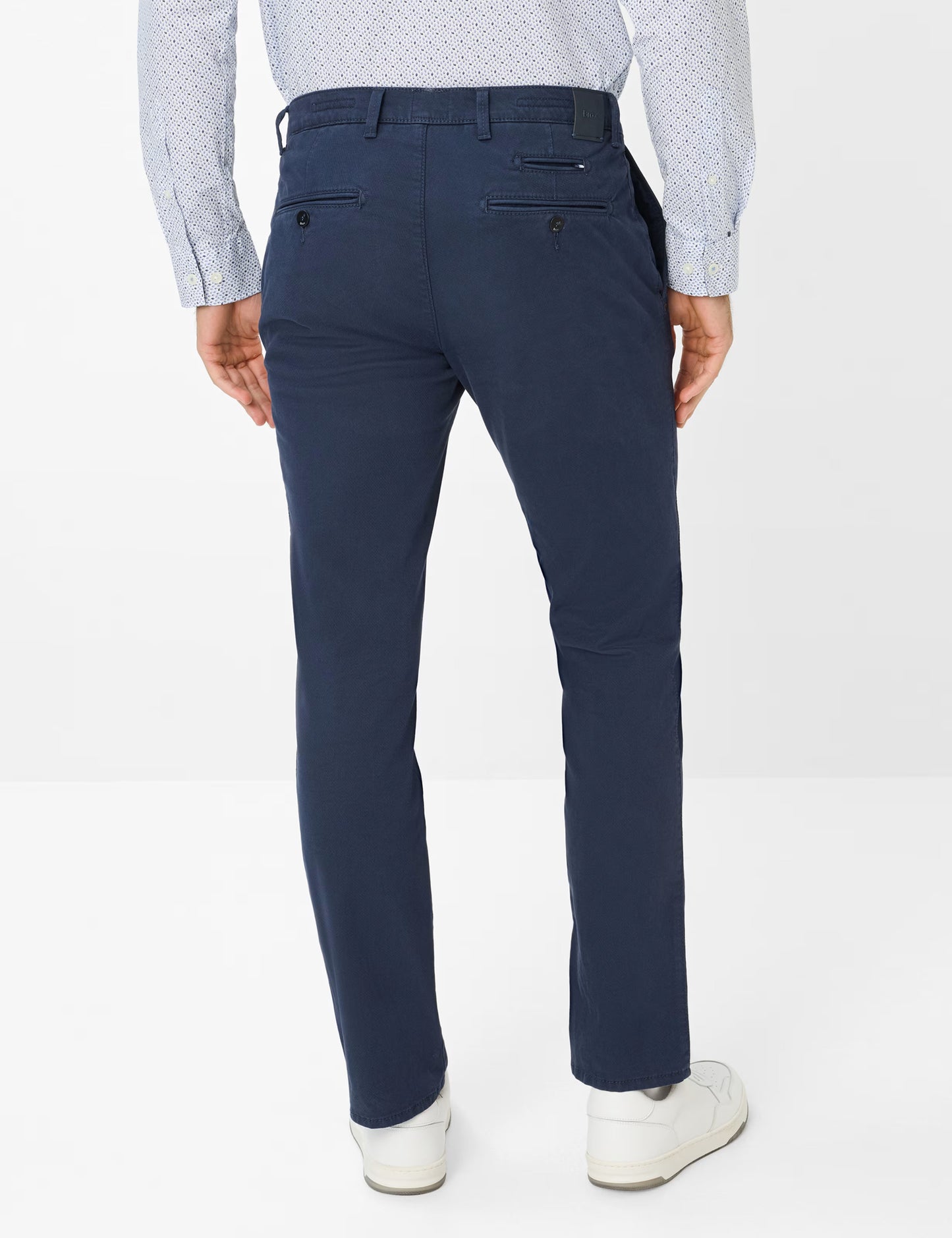 Hi-Flex: Chinos in Modern Fit