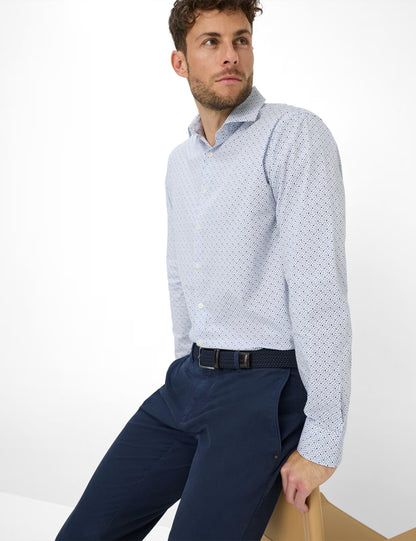 Hi-Flex: Chinos in Modern Fit