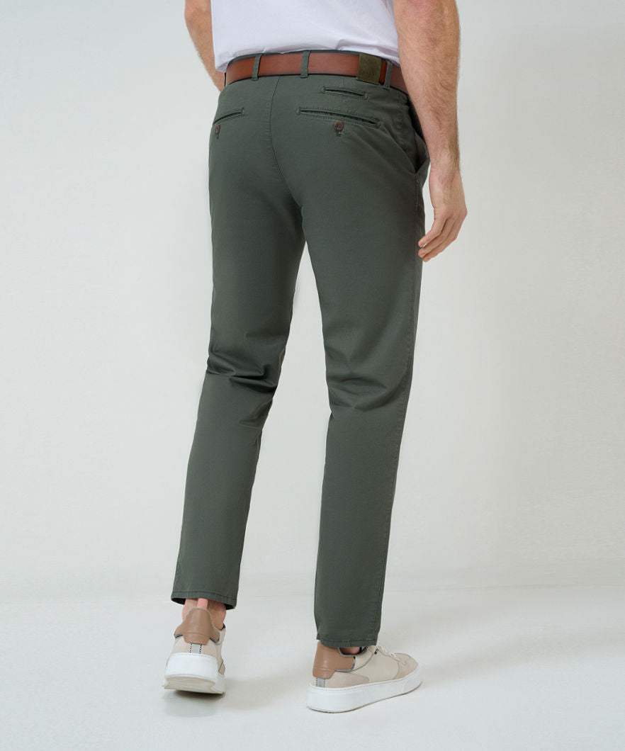 Ultra-elastic Slim Chinos