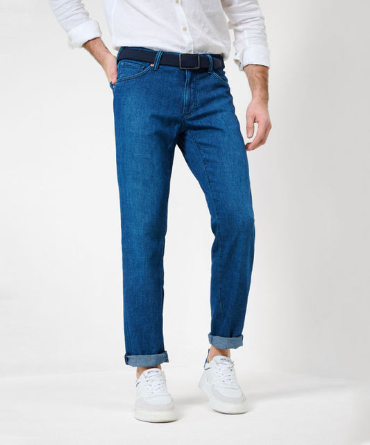 Five-pocket Jeans with A Modern Fit