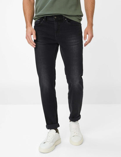 Denim: Five-Pocket Jeans in Slim Fit