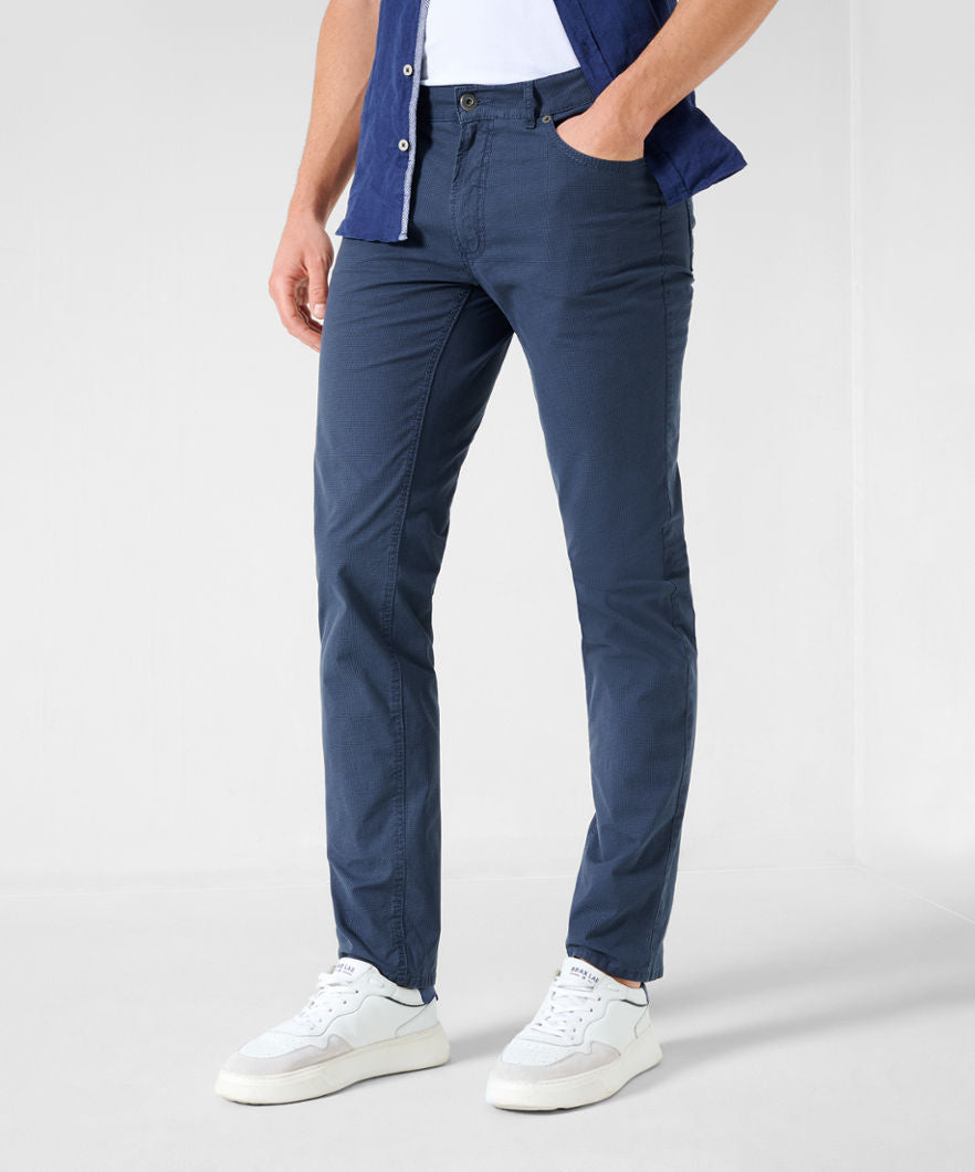 Five-pocket Pants in Modern Fit