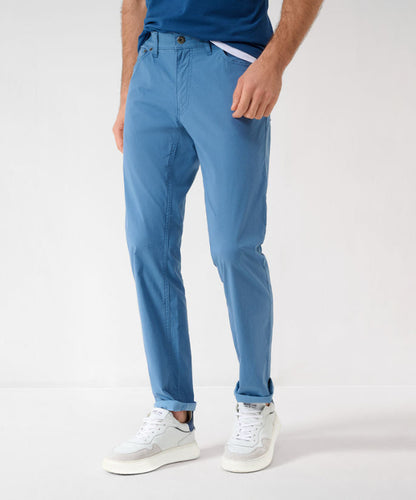 Five-pocket Pants in Modern Fit