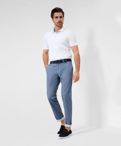 Slim Chinos Made from Hi-Flex Fibers