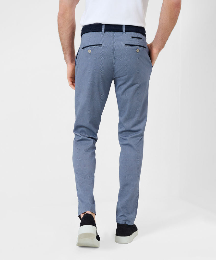 Slim Chinos Made from Hi-Flex Fibers