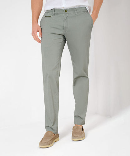 Slim Chinos Made from Hi-Flex Fibers