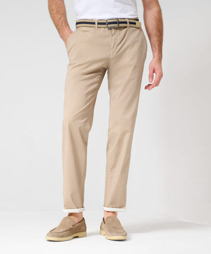 Slim Chinos Made from Hi-Flex Fibers