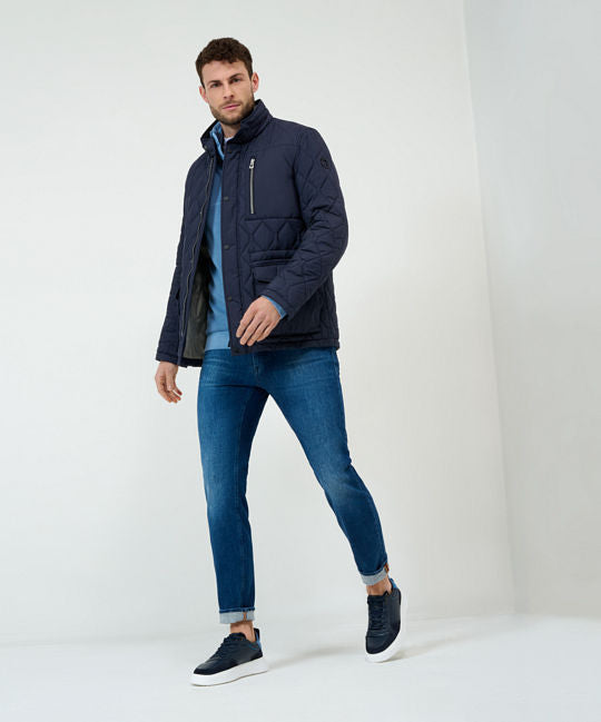 Sporty Men’s Jacket in Field Jacket Style