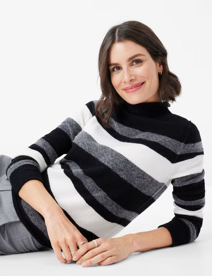 Knitted Sweater in Wool-polyamide Mix
