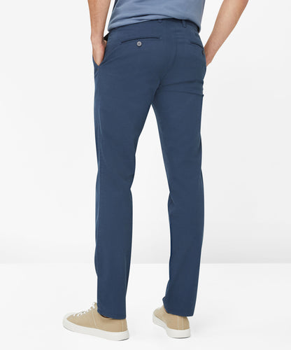 Hi-Flex Struktur: Flat-Front Pant in Modern Fit
