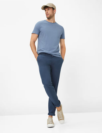 Hi-Flex Struktur: Flat-Front Pant in Modern Fit