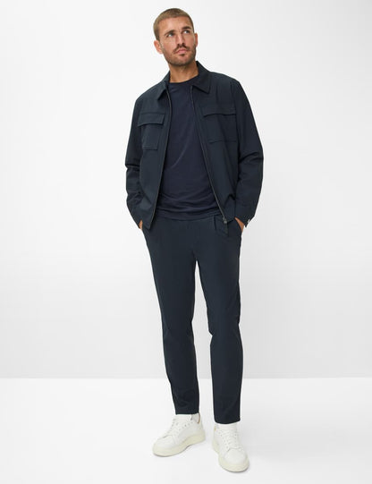 Performance: Chino in Tapered Fit