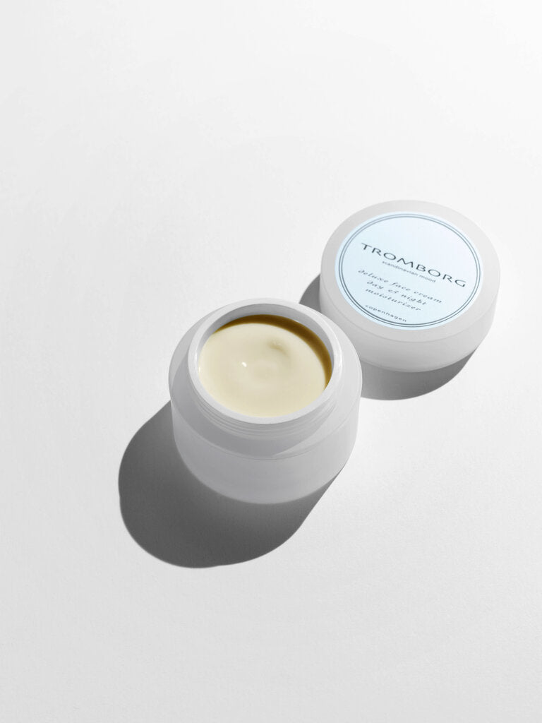 Deluxe Face Cream Day & Night Moisturizer Karin Veit