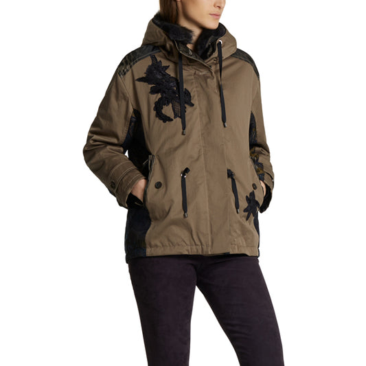 Outdoor jacket with appliques