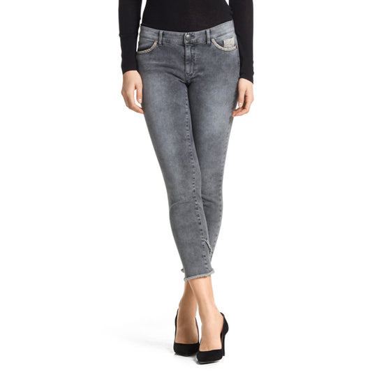 Cropped jeans with fringes