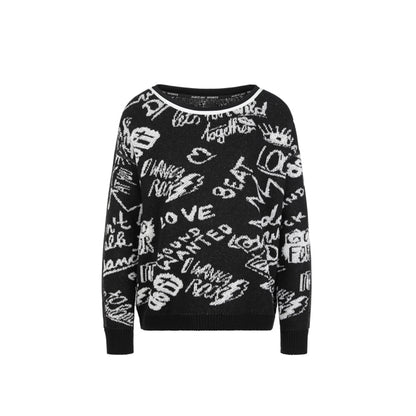 Sweater with slogans